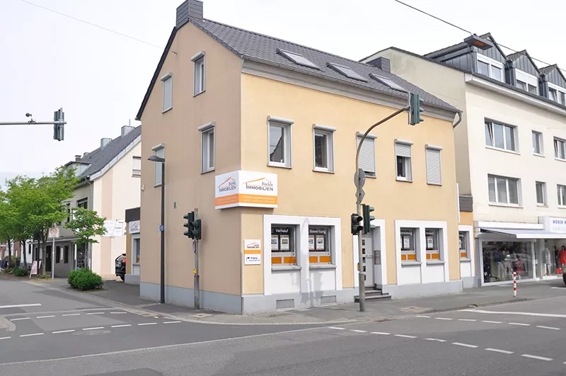Buerkle Immobilien in der Hauptstrasse 168 in Troisdorf Buerkle Immobilien in der Hauptstrasse 168 in Troisdorf